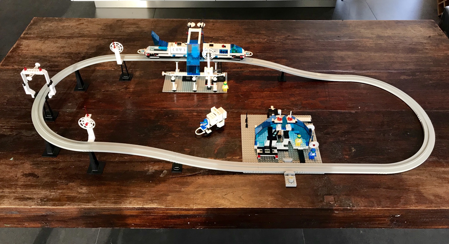 6990 Monorail Transport System